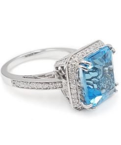 Diamond Blue Topaz Ring in 18K White Gold