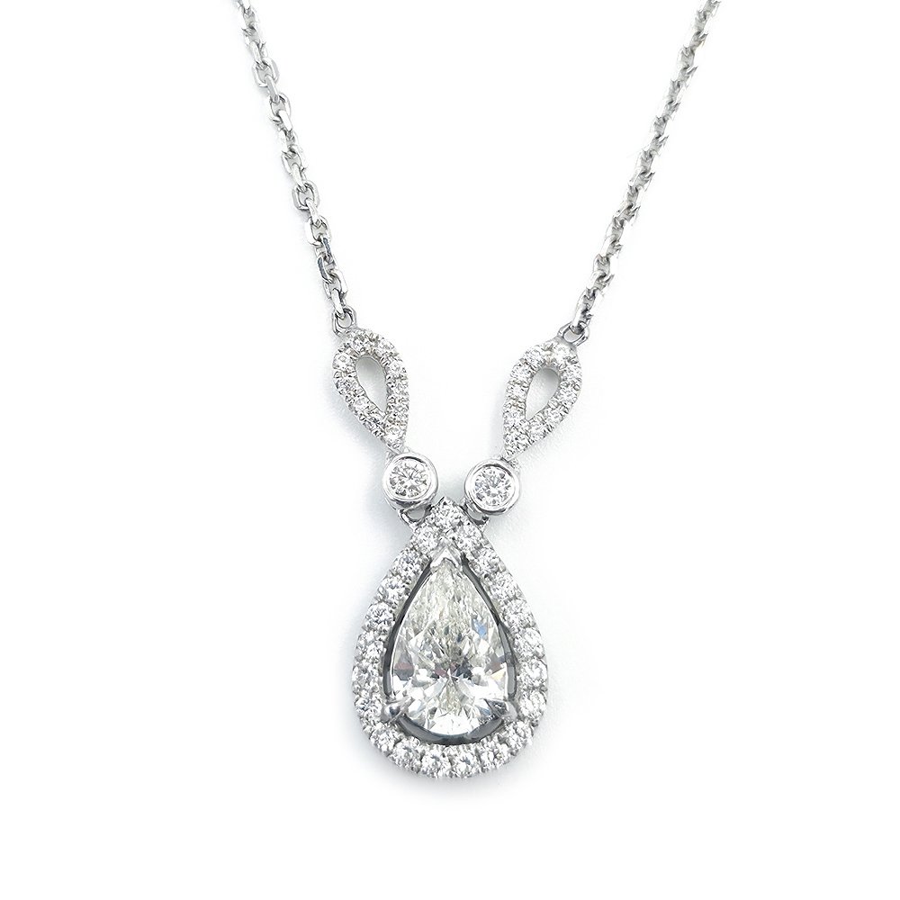 18K White Gold Diamond Pendant Necklace with Pear Shape Diamond in the Center EGL USA US 922745801D